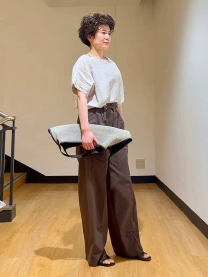 MAYUMIさんの「UNTITLED｜◆【セットアップ可能/手洗い可】リネン混 ボートネックTブラウス」を使ったコーディネート