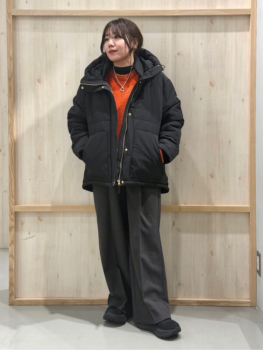 nanaさんの「THE SHOP TK｜【すっきり見えシルエット】上品ふわもこ中綿ブルゾン」を使ったコーディネート
