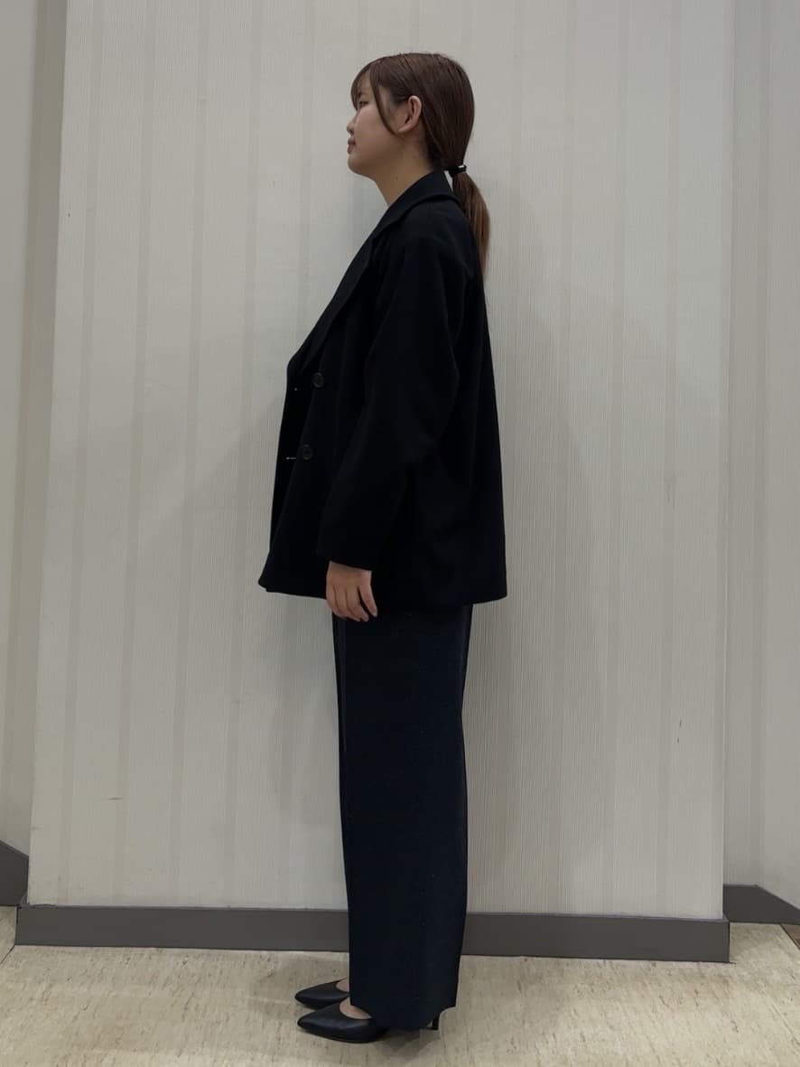 ちひさんの「INDIVI｜【通年活躍！／アンサンブル可能】クルーネックカーディガン」を使ったコーディネート