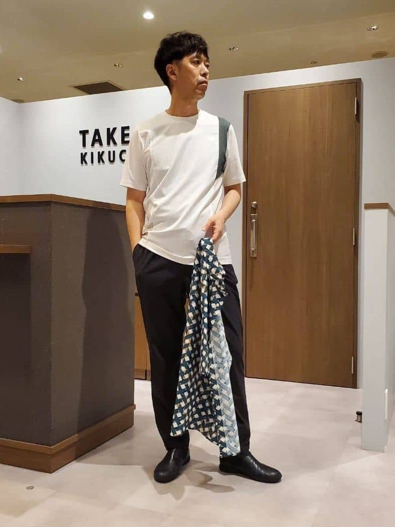 ishidaさんの「TAKEO KIKUCHI｜【COOL CITY WEAR】籠目アート柄 サッカーシャツ /通気性」を使ったコーディネート