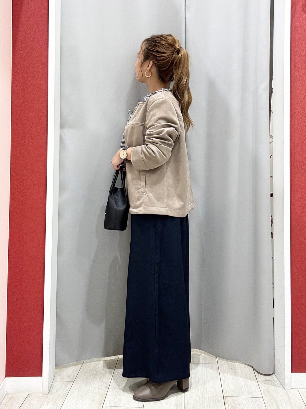 shioさんの「SHOO･LA･RUE｜ウエストまわりをすっきり魅せる デザインガウチョパンツ」を使ったコーディネート