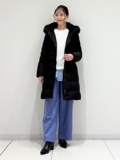 kayoさんの「INDIVI｜【名品／撥水／抗菌防臭】ロング丈リサイクルダウンコート」を使ったコーディネート