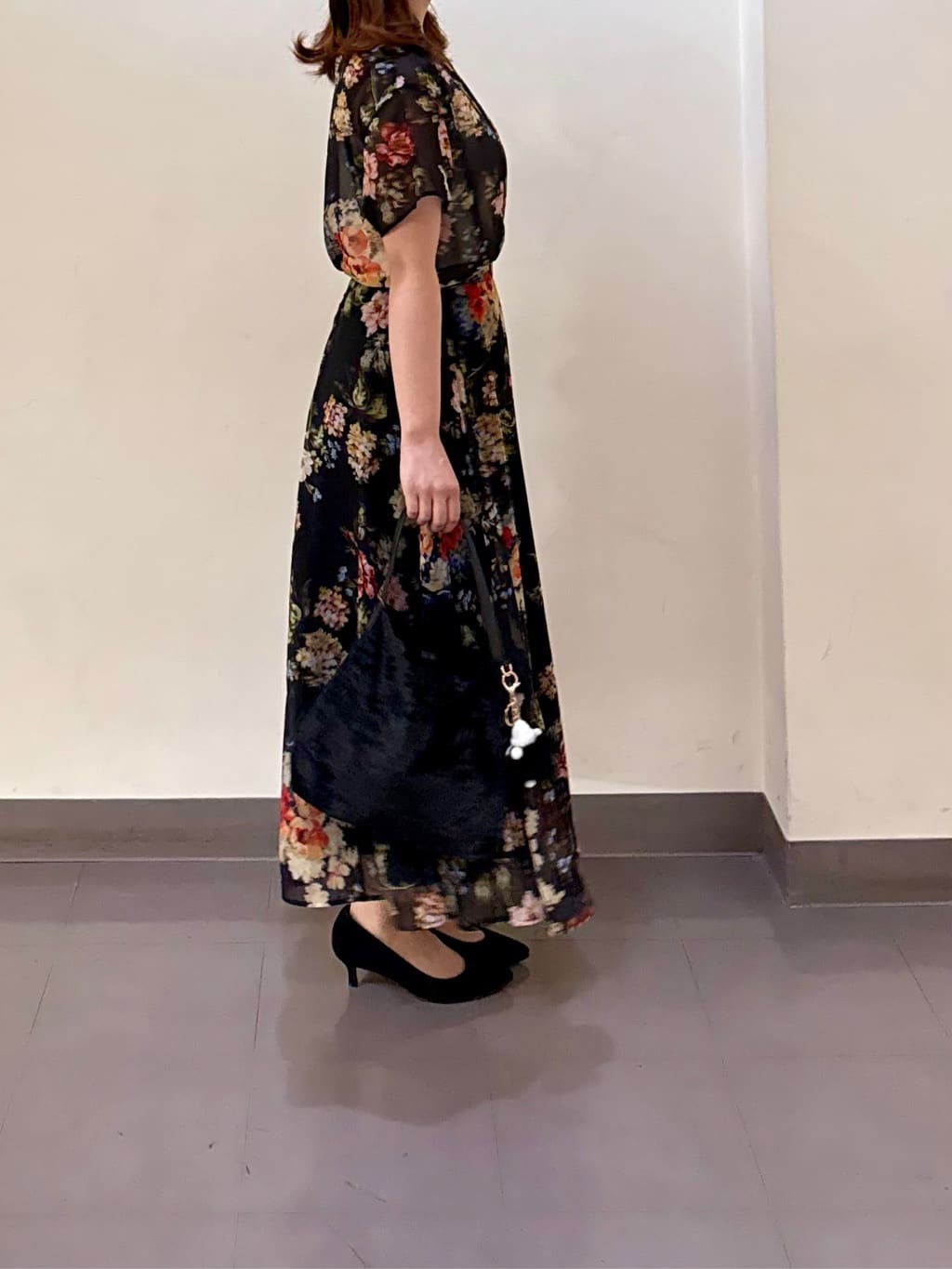 いくみさんの「UNTITLED｜【セットアップ可/花柄エレガント】アンティークフラワー柄ブラウス」を使ったコーディネート