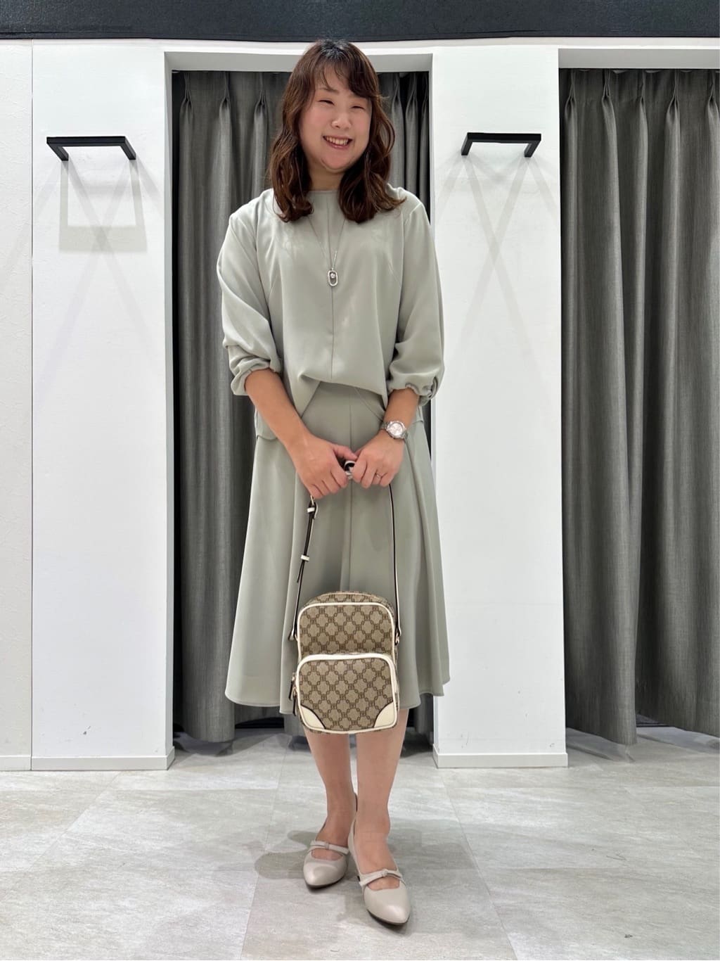 kimiさんの「UNTITLED｜◆【セットアップ可能】バックサテンフレアスカート」を使ったコーディネート