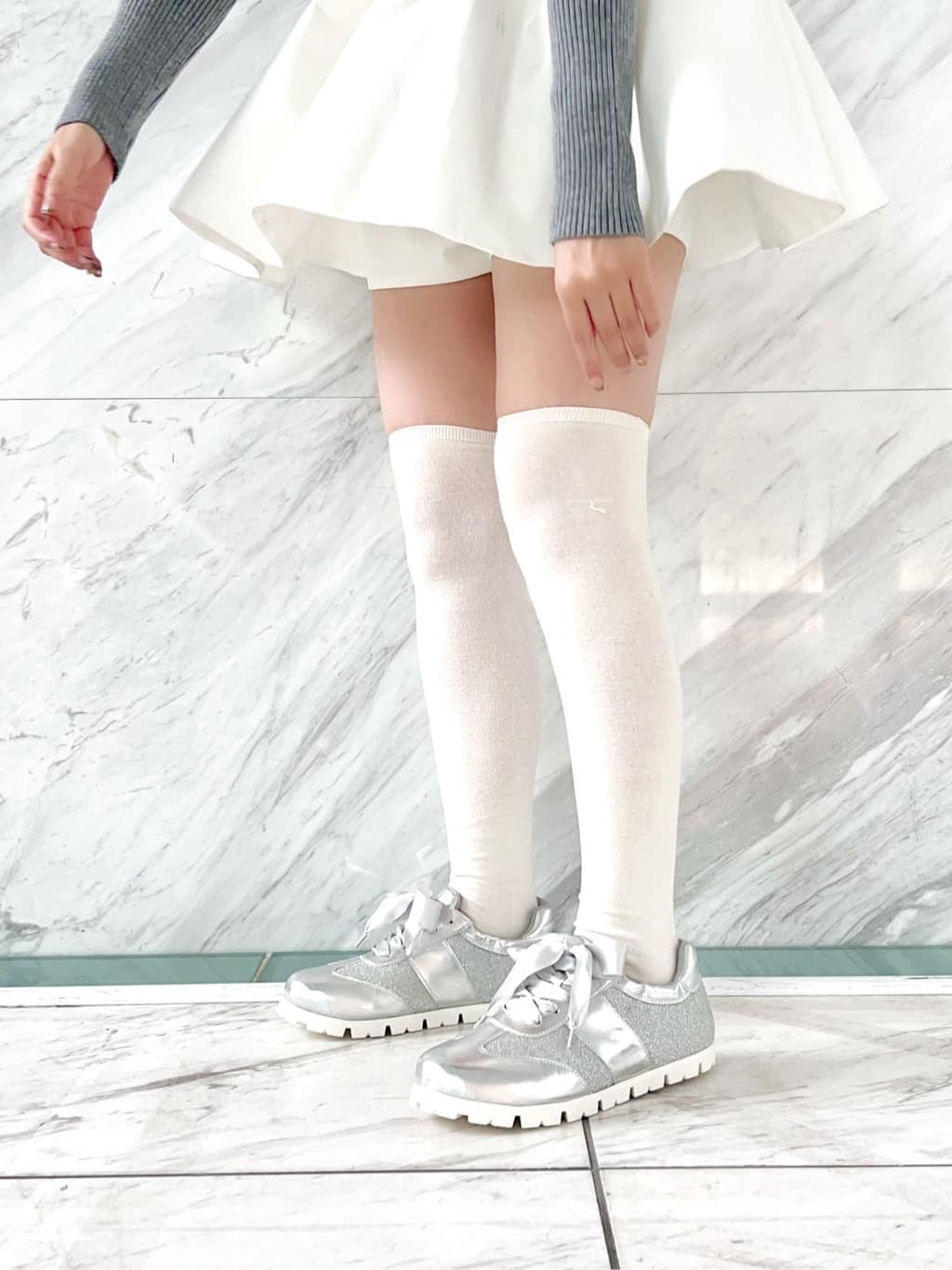 ayaさんの「ESPERANZA｜サテンリボン2WAYスニーカー」を使ったコーディネート