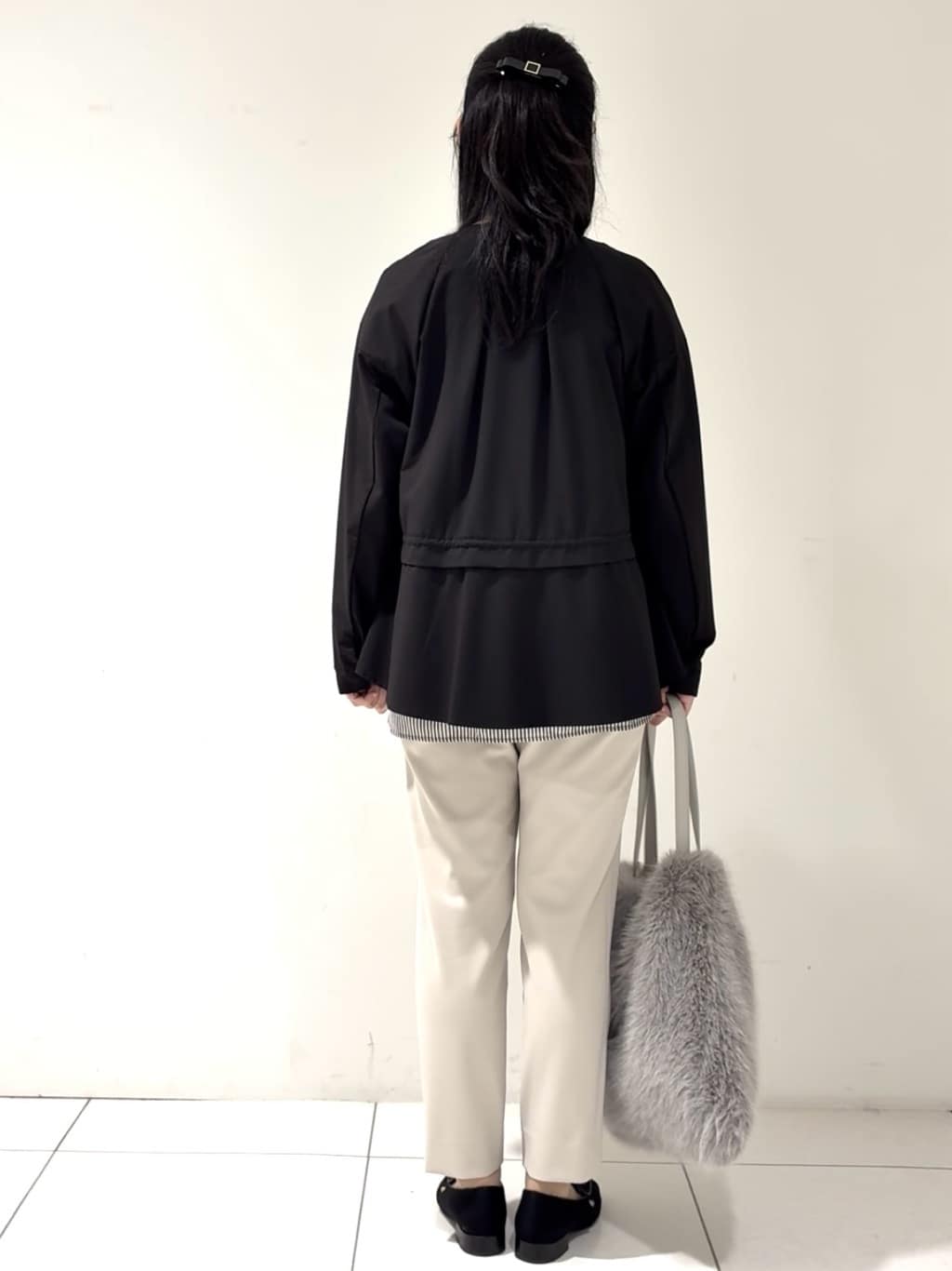 momokoさんの「INDIVI｜【洗える】胸元タックフリル長袖ブラウス」を使ったコーディネート