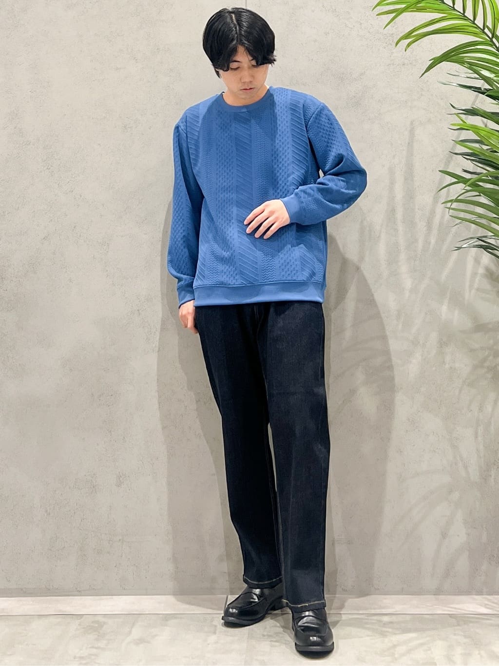 SHI-MAさんの「THE SHOP TK｜【無地に飽きた方へ】ふくれジャカードスウェット　洗濯機OK/6色展開/ユニセックスでおすすめ！」を使ったコーディネート