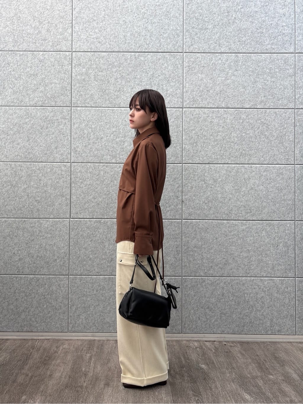 erikaさんの「INDIVI｜アシメジレシャツ」を使ったコーディネート