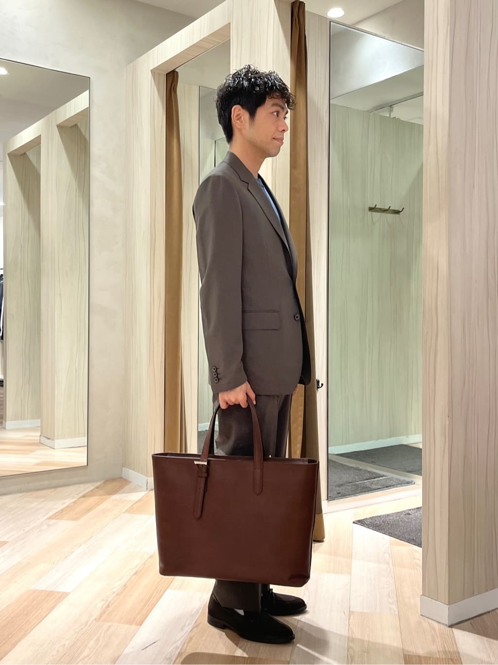 URAさんの「TAKEO KIKUCHI｜【COOL CITY WEAR】アーバンクール ジャケット /接触冷感・吸水速乾」を使ったコーディネート