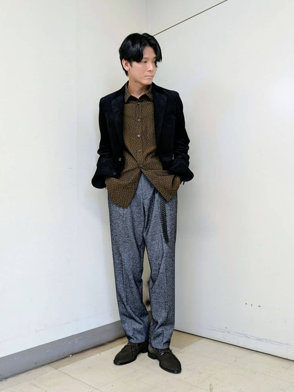 ryoさんの「TAKEO KIKUCHI｜【Sサイズ～】ストレッチコーデュロイ ジャケット」を使ったコーディネート