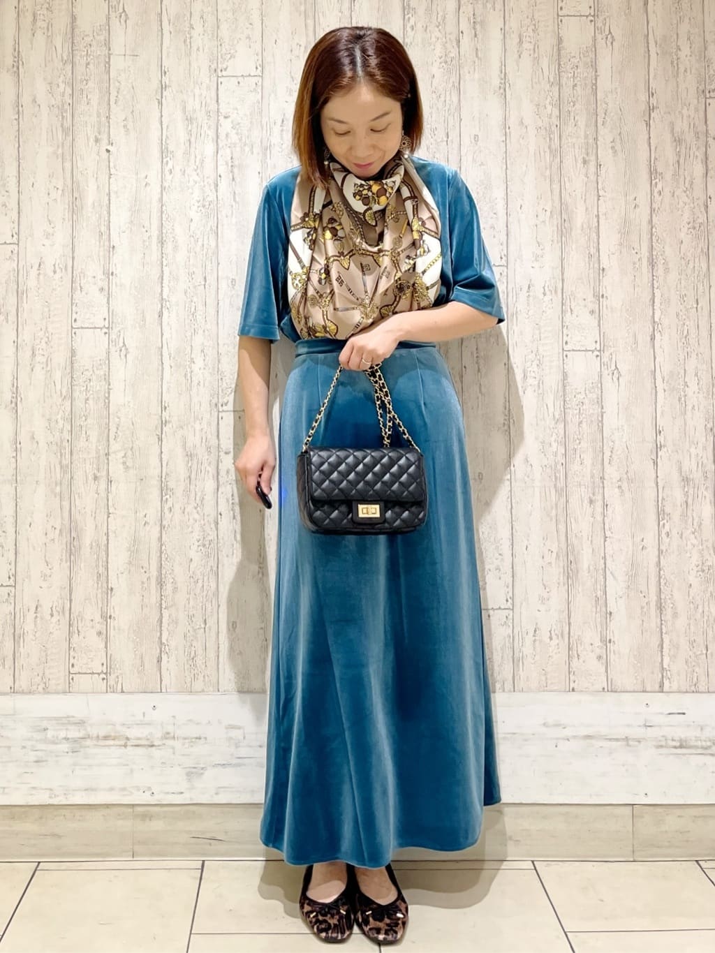 kcさんの「index｜《andGIRL掲載》ベロアボクシーTシャツ【洗濯機洗い可】」を使ったコーディネート