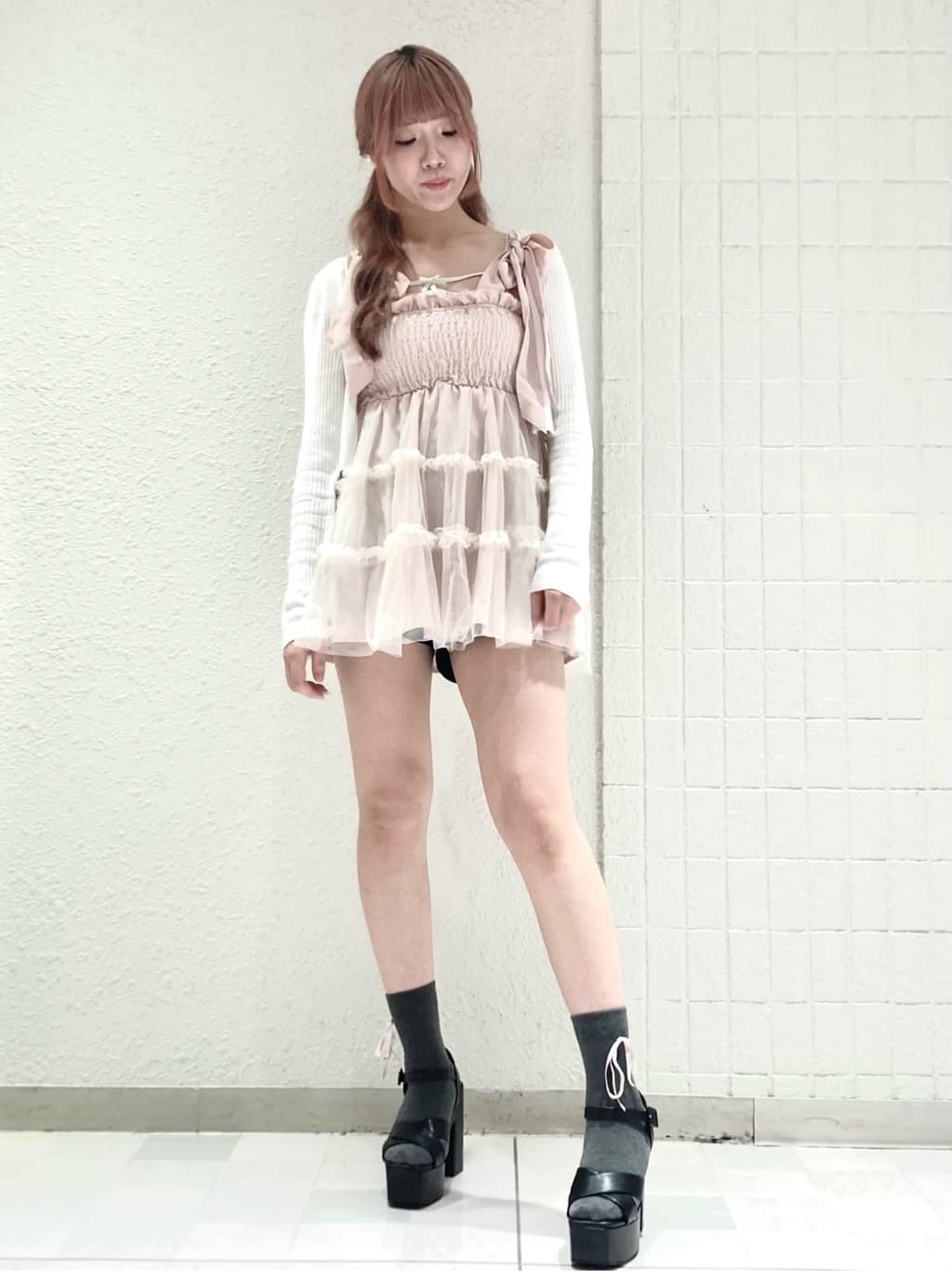 ❤︎HIME❤︎さんの「ESPERANZA｜◆【ラク盛り／サンダル】リピーター続出／脚長美脚　ラク盛り厚底サンダル　24年Ver」を使ったコーディネート