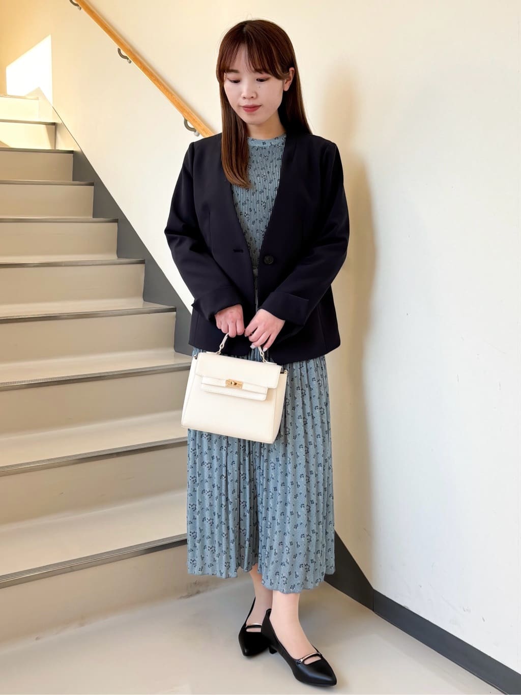momoさんの「grove｜◆しなやかストレッチ イージーケアジャケット」を使ったコーディネート