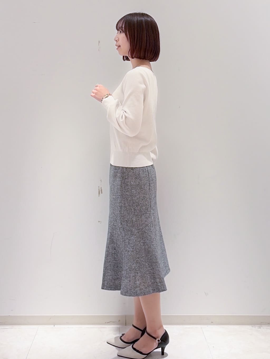 yurinaさんの「index｜ラメスカラップビジューデザインニット【洗濯機OK】《6col／S～LL》」を使ったコーディネート