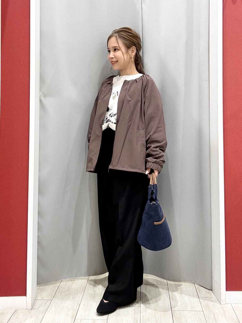 shioさんの「SHOO･LA･RUE｜【S-LL】オンとオフどちらにも使える 軽量なノーカラーブルゾン」を使ったコーディネート