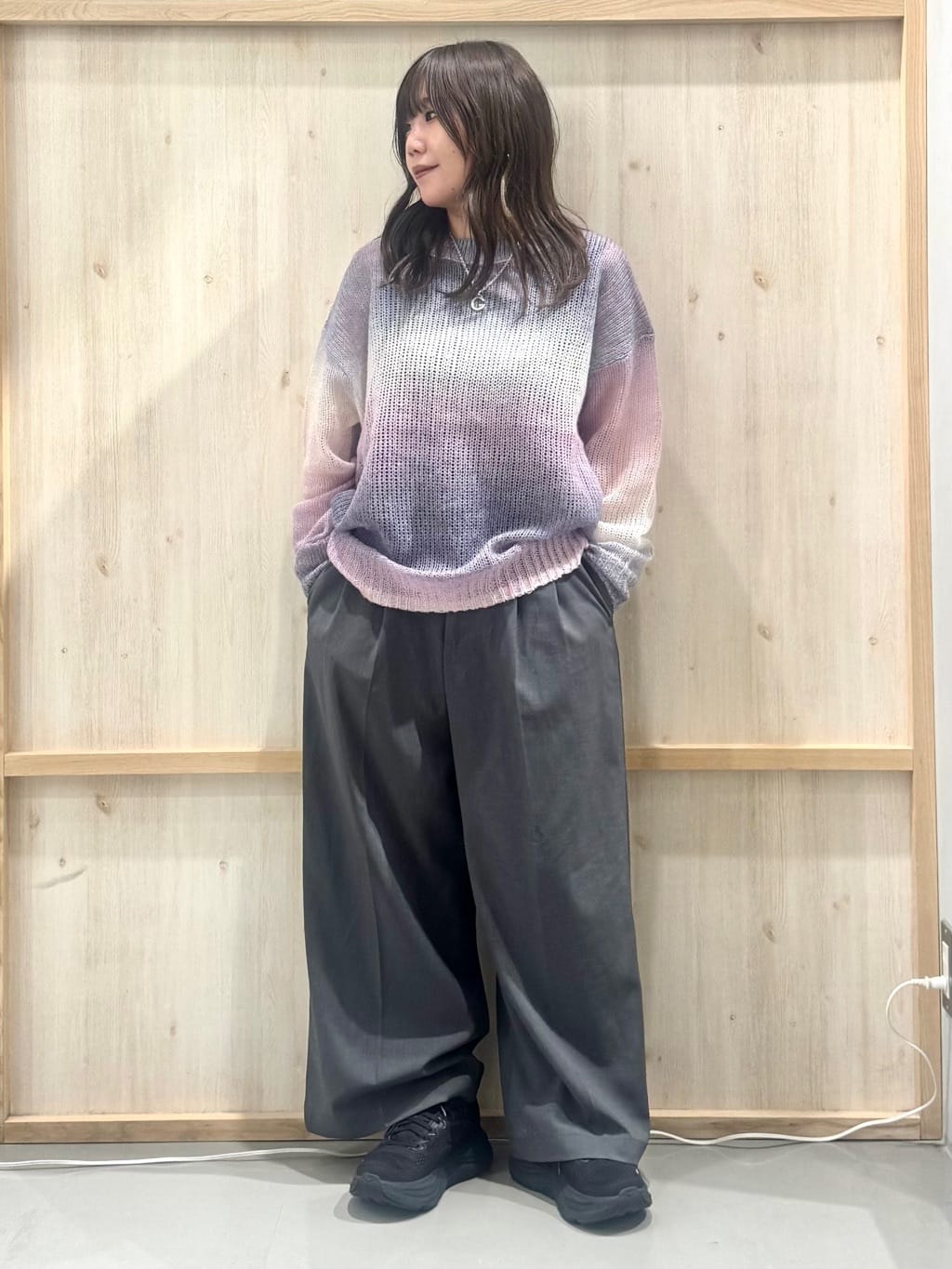 nanaさんの「THE SHOP TK｜スペースダイ透かし編みニット」を使ったコーディネート