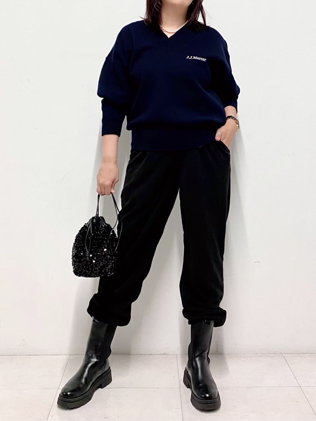 Sawaguchiさんの「DRESSTERIOR｜スパンコール2WAY巾着バッグ」を使ったコーディネート