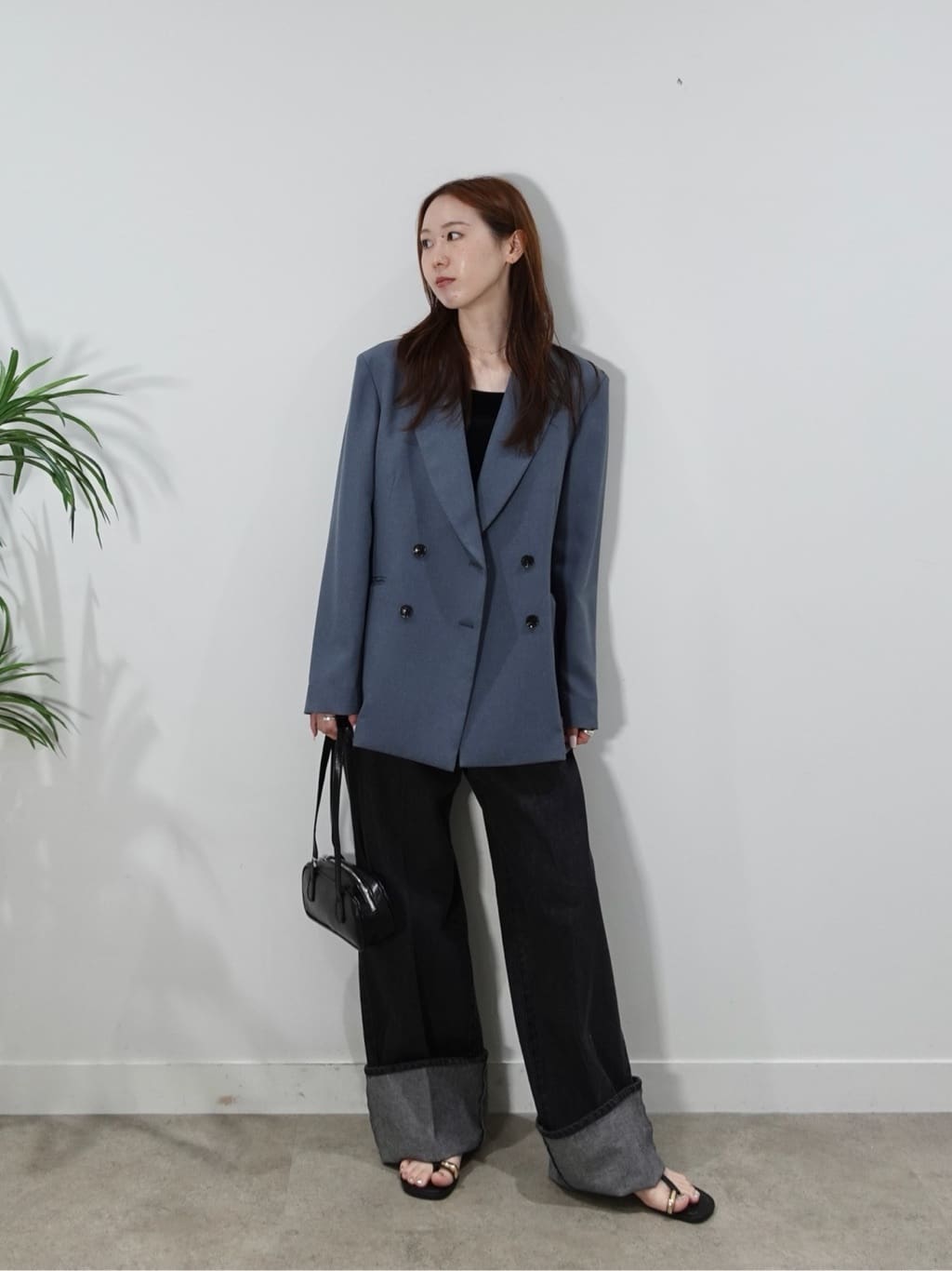 mitsukiさんの「INDIVI｜ロールアップデニム」を使ったコーディネート