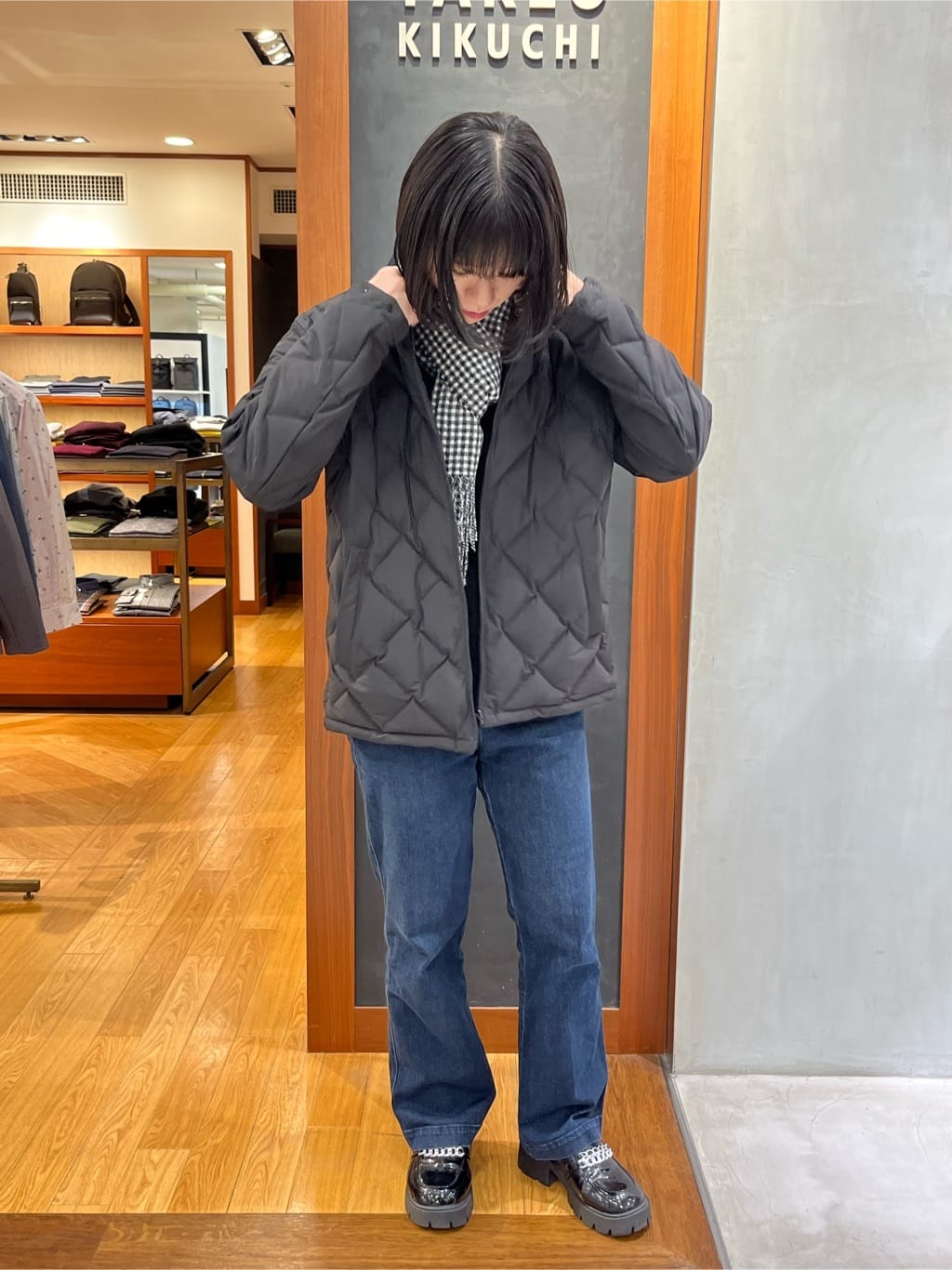 ちゃんみなさんの「TAKEO KIKUCHI｜【3WAY／撥水】ドビーメモリー ダウンライナーブルゾン」を使ったコーディネート