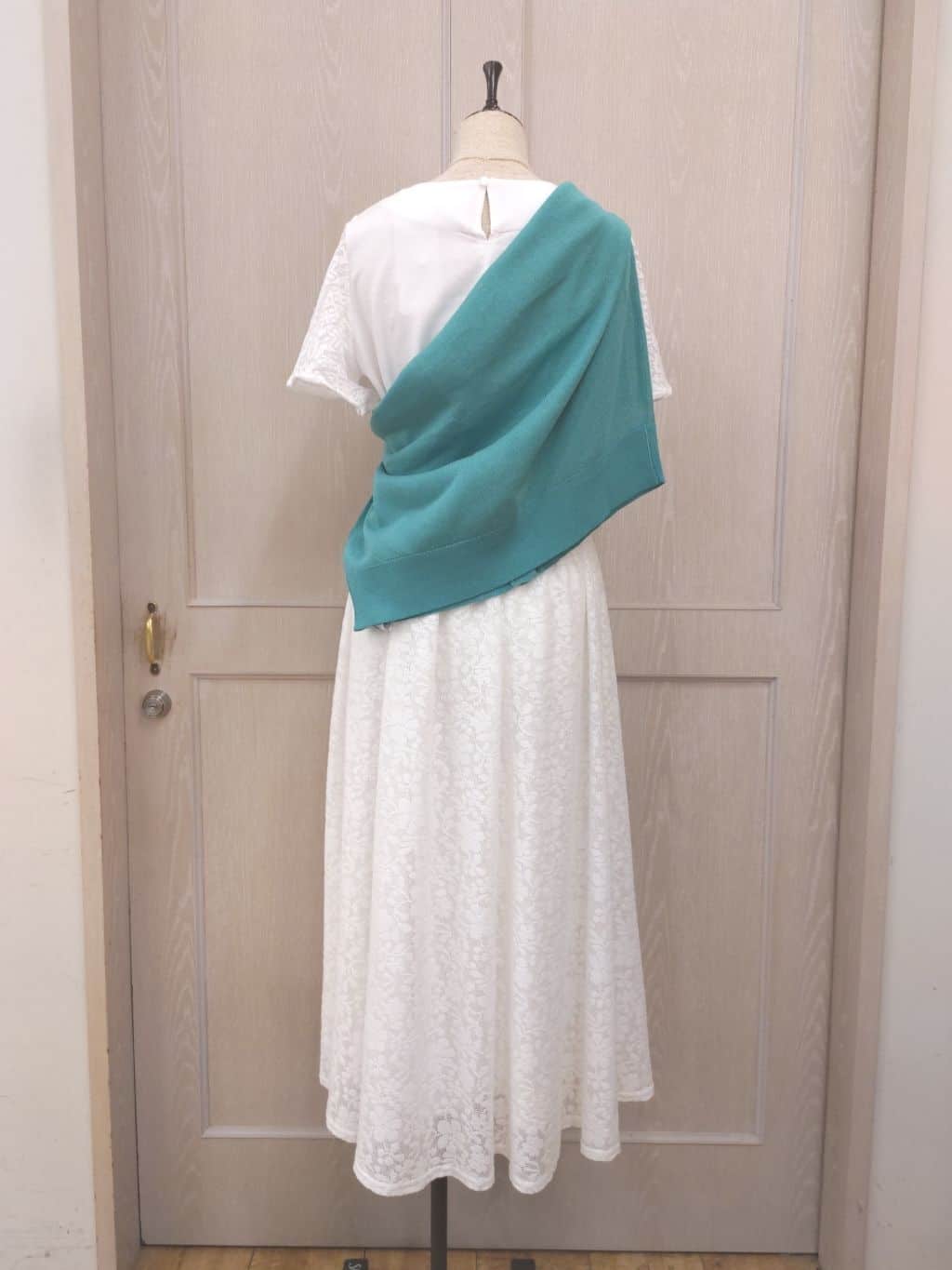 naoさんの「SHOO･LA･RUE｜◆【高レビュー】夏を彩る ジュートランチトートバッグ」を使ったコーディネート