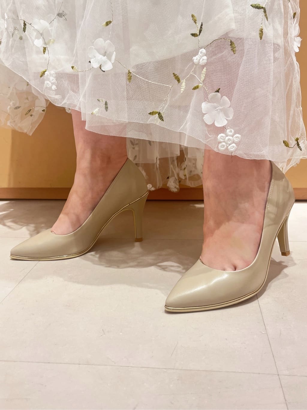 このかさんの「ESPERANZA｜【レイン対応/12時間パンプス】約8.5cm　歩きやすくて疲れにくい」を使ったコーディネート