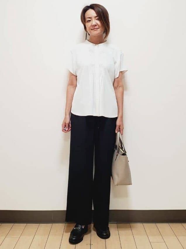 yuuさんの「Reflect｜【インナーに◎／すっきり見え！長め丈】タックデティールブラウス」を使ったコーディネート