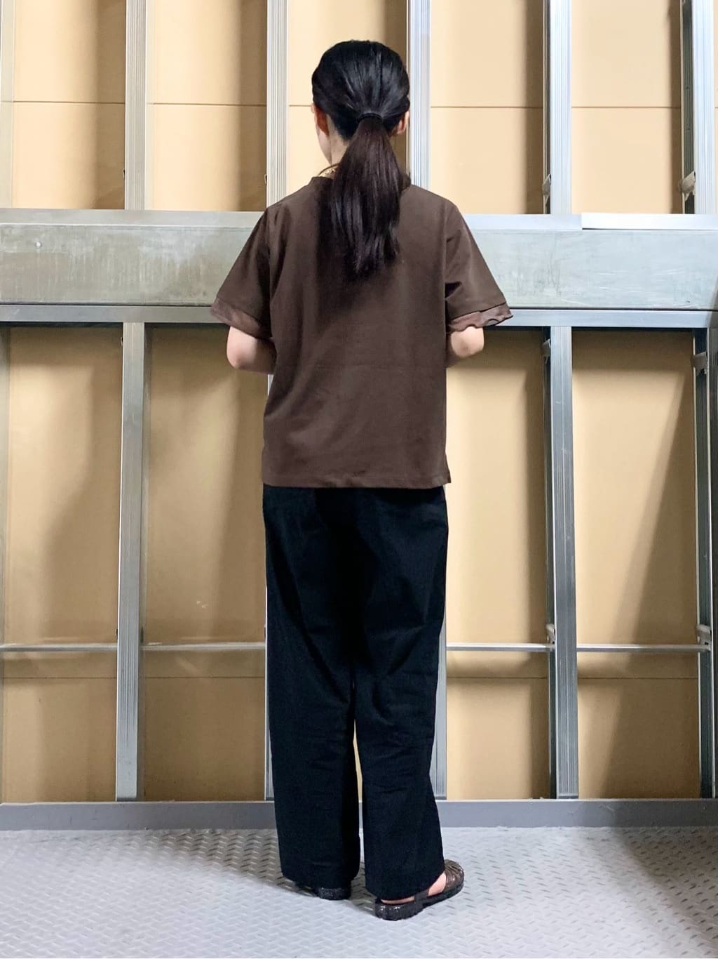 sahoさんの「THE SHOP TK｜【ひんやり/UV/洗濯機OK】袖シアーTシャツ」を使ったコーディネート