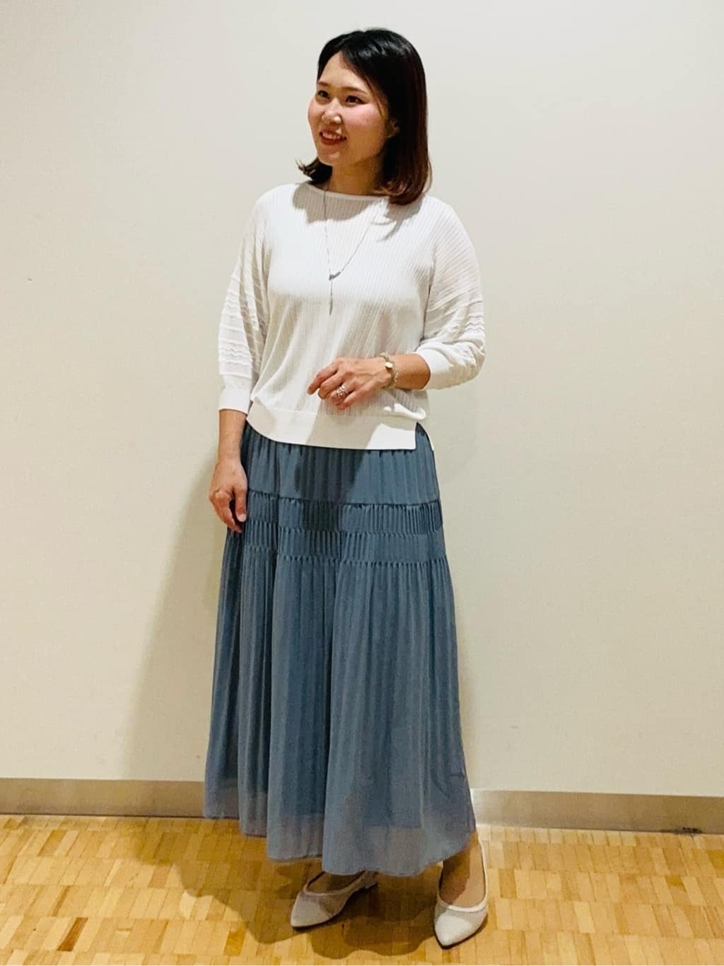 haseさんの「Reflect｜◆【WEB先行カラーあり】オフボディプルオーバーニット」を使ったコーディネート