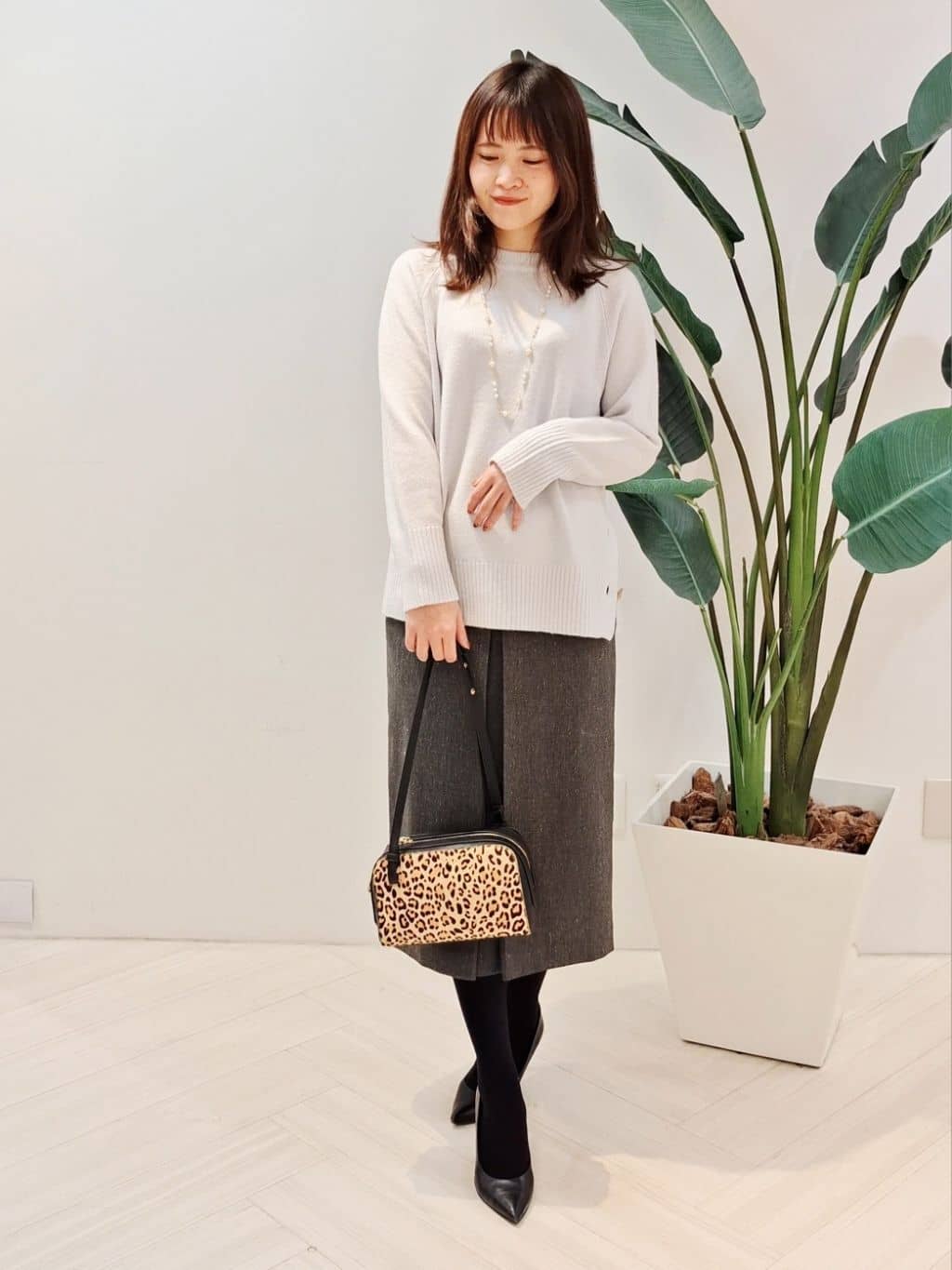 YuKaRiさんの「UNTITLED｜【重ね着もおすすめ/洗える】ウールカシミヤ クルーネックニット」を使ったコーディネート