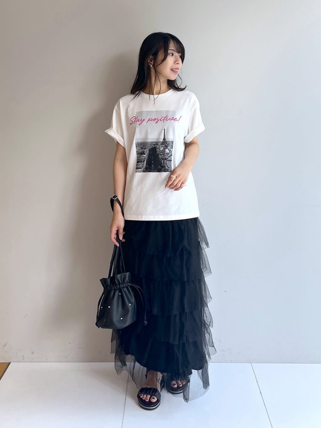 cotaniさんの「SHOO･LA･RUE｜【2点セット/S-LL】コーデの主役になる チュールティアードスカート」を使ったコーディネート