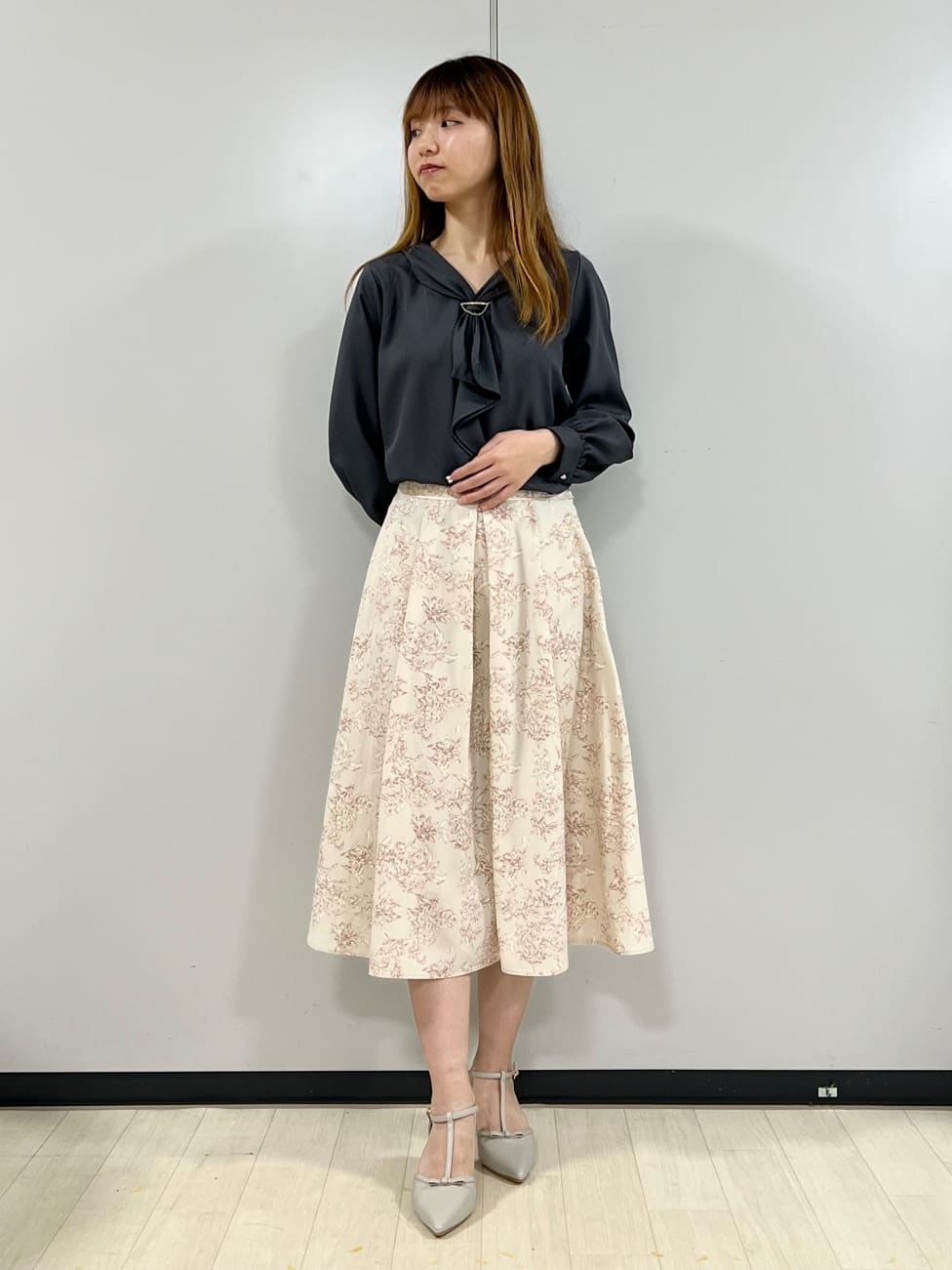 Yukaさんの「index｜◆ストレッチラッフルボウタイブラウス【洗濯機洗い可／防シワ】」を使ったコーディネート