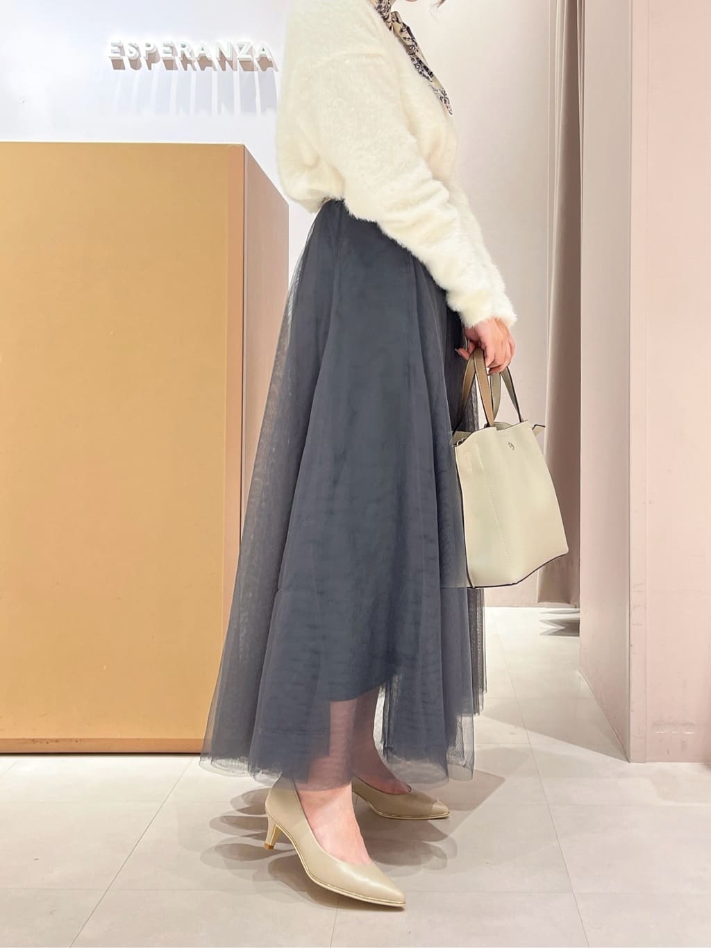 このかさんの「ESPERANZA｜肩楽 2WAYミニトートバッグ」を使ったコーディネート