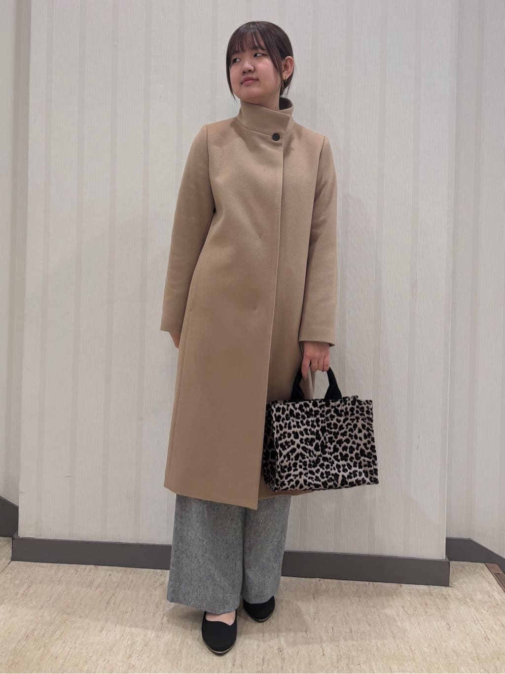 ちひさんの「INDIVI｜【褒められパンツ／ウール混】ウォームウール ワイドパンツ」を使ったコーディネート