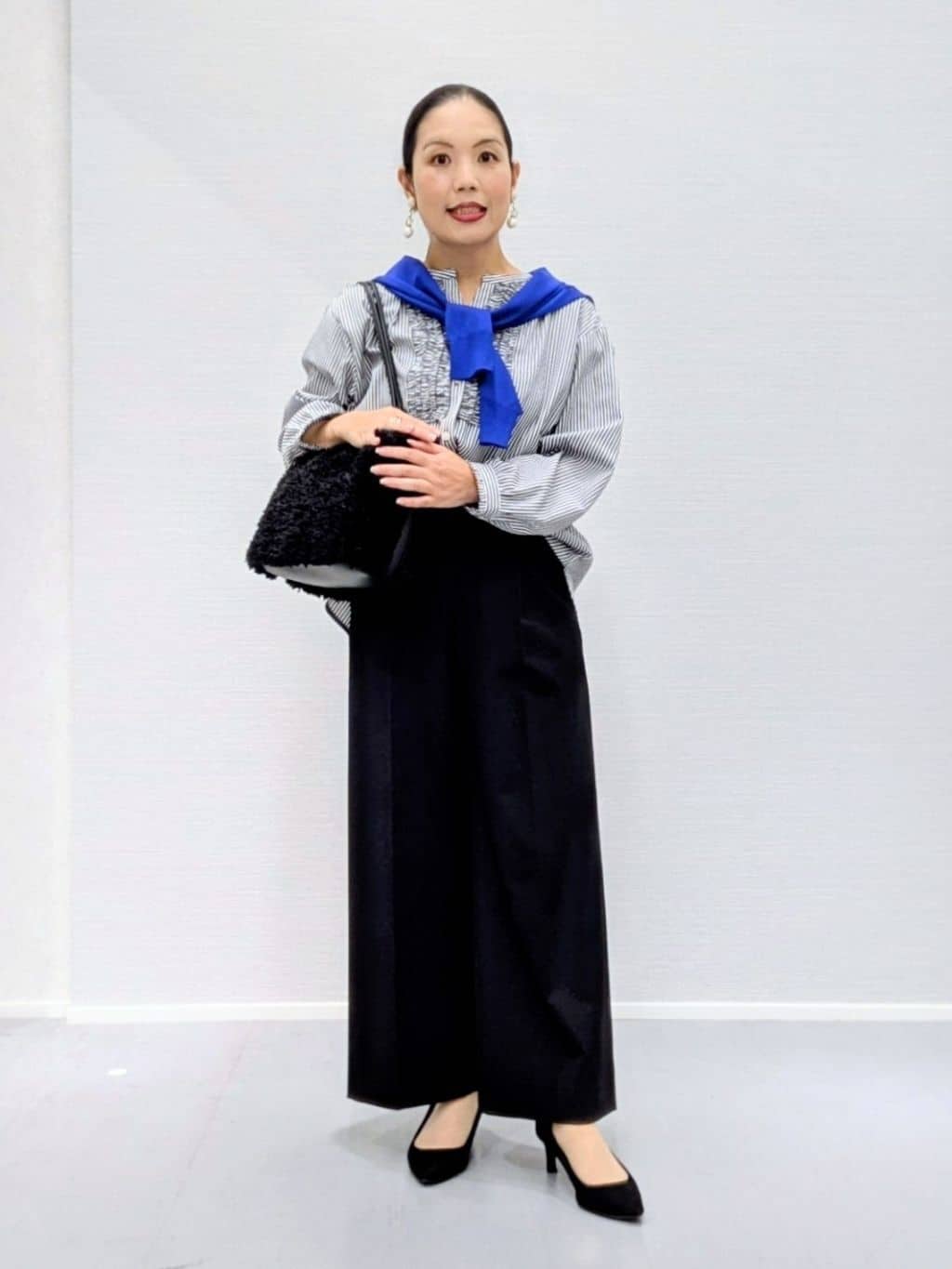 makkyさんの「UNTITLED｜【洗える】胸元タックフリル長袖ブラウス」を使ったコーディネート