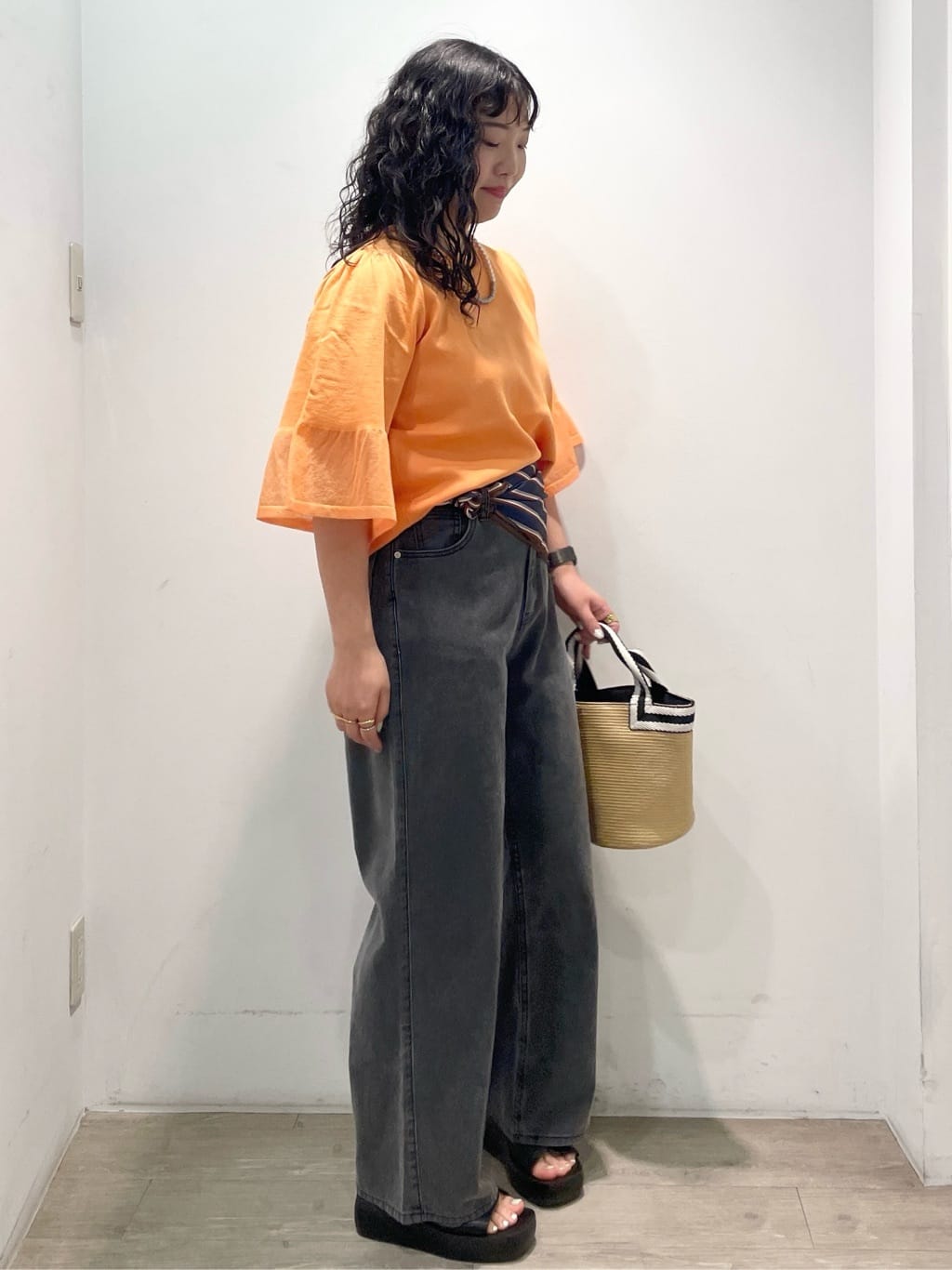 sumicaさんの「OPAQUE.CLIP｜《5色展開》シアーフレアスリーブニット【洗濯機洗い可】」を使ったコーディネート
