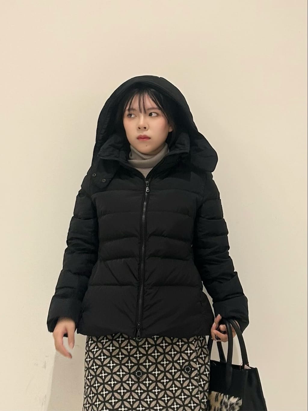 とりみさんの「DRESSTERIOR｜オーバーラップジャカードミニスカート」を使ったコーディネート