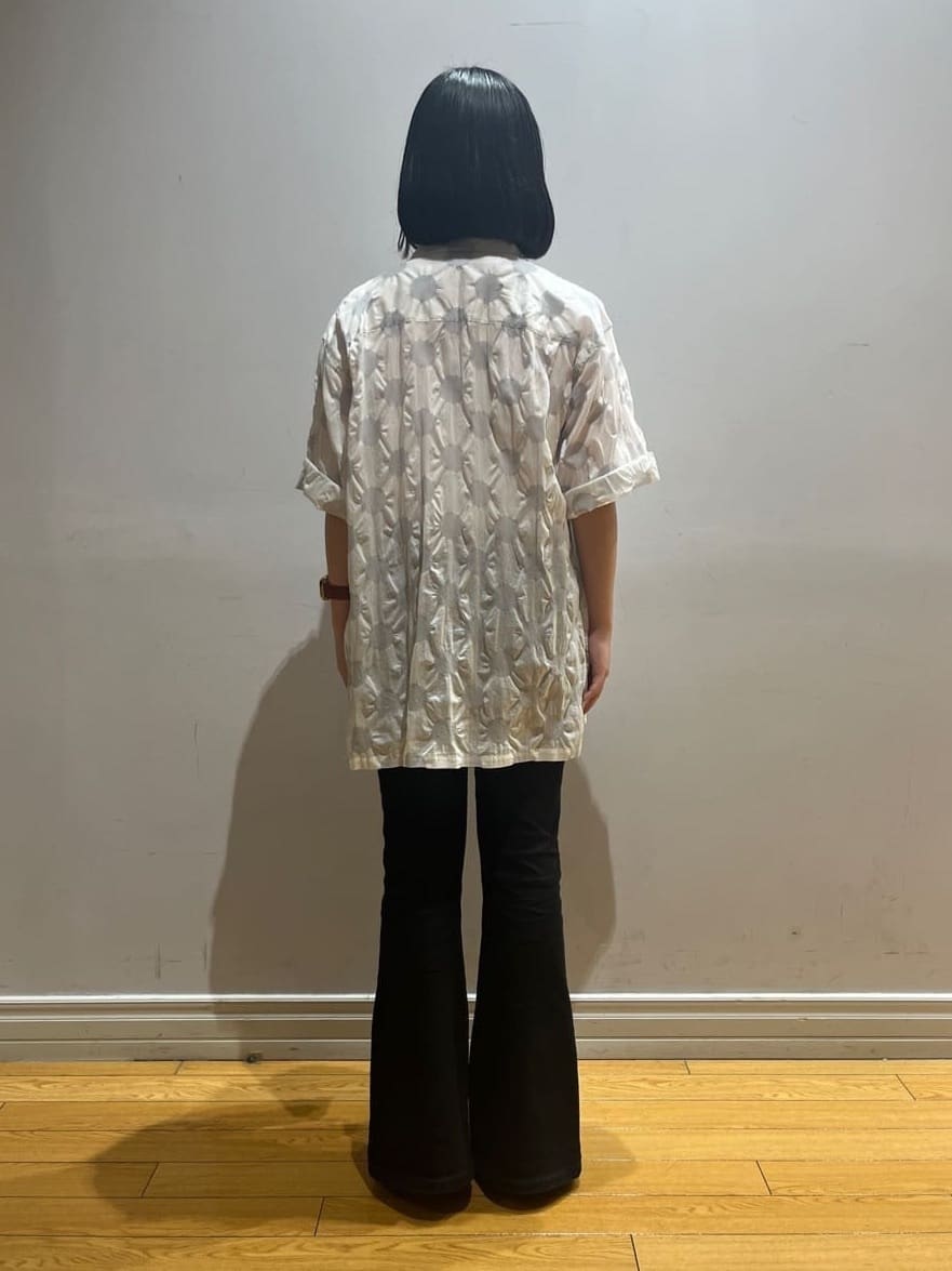 みちゃおさんの「TAKEO KIKUCHI｜【刺繍ロゴT】スムース ワンポイント Tシャツ」を使ったコーディネート
