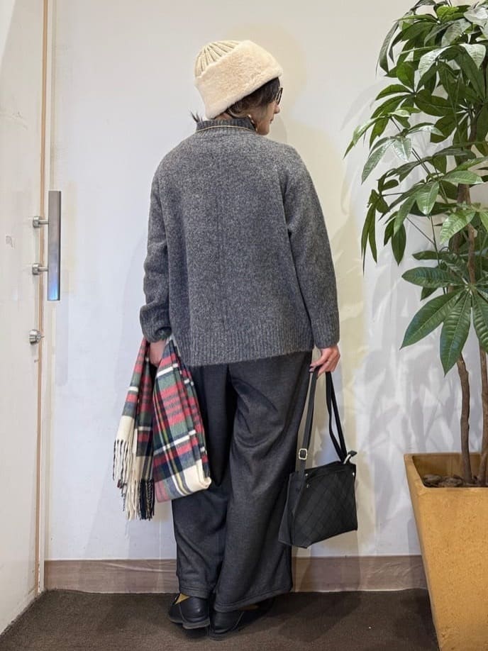 misakiさんの「SHOO･LA･RUE｜【高レビュー】デニム見え 裏起毛ワイドパンツ」を使ったコーディネート