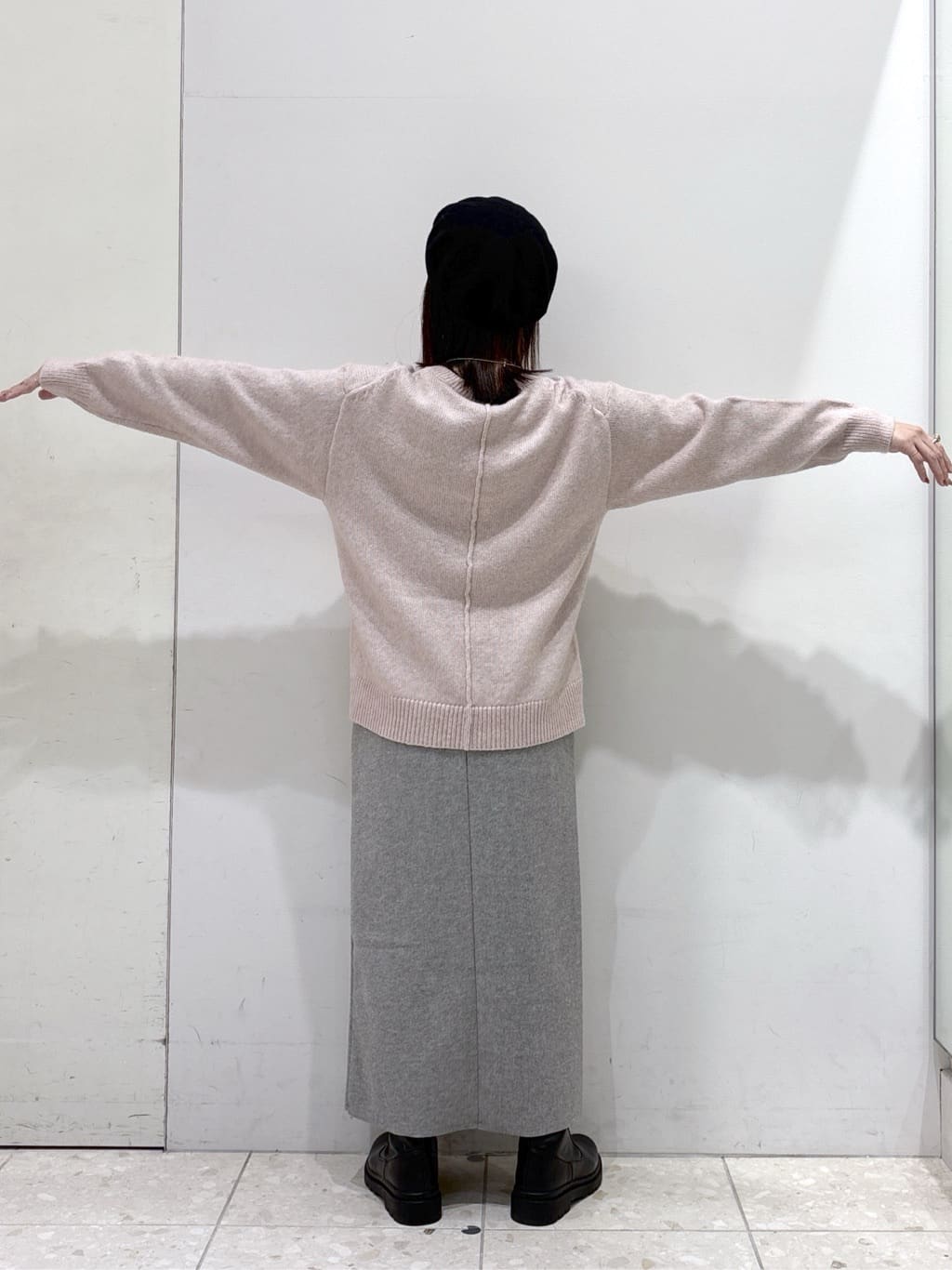 mameさんの「OPAQUE.CLIP｜撥水フードミドルダウンコート【防風／抗菌防臭／洗濯機OK】《S～LL》」を使ったコーディネート