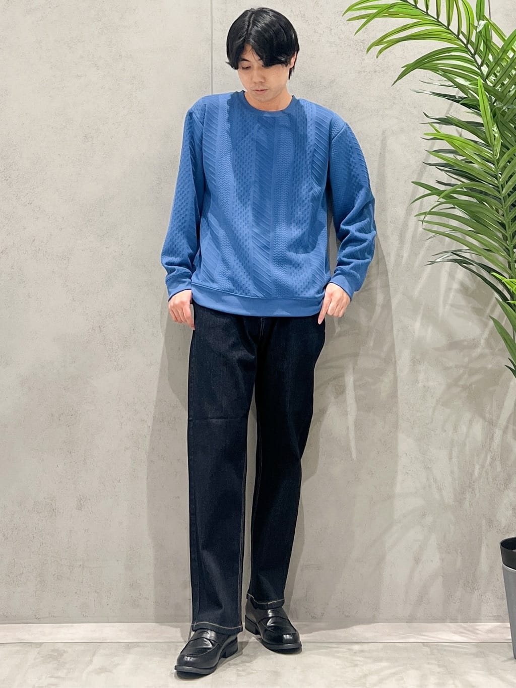 SHI-MAさんの「THE SHOP TK｜【無地に飽きた方へ】ふくれジャカードスウェット　洗濯機OK/6色展開/ユニセックスでおすすめ！」を使ったコーディネート