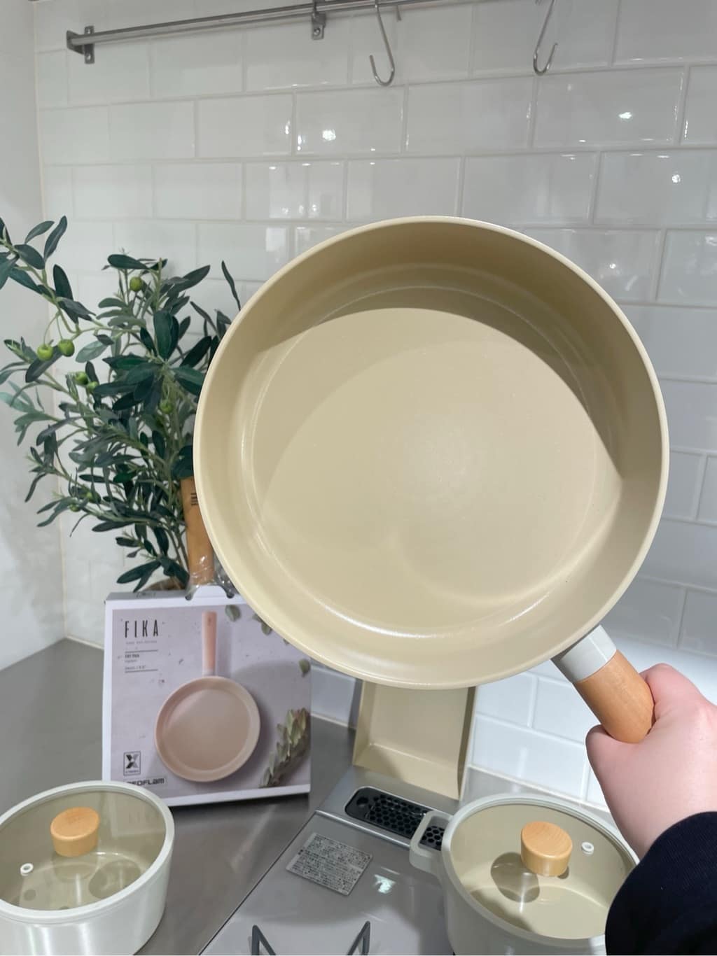 まのちゃんさんの「212 KITCHEN STORE｜◆ガラス蓋18cm WH ＜FIKA フィカ＞」を使ったコーディネート