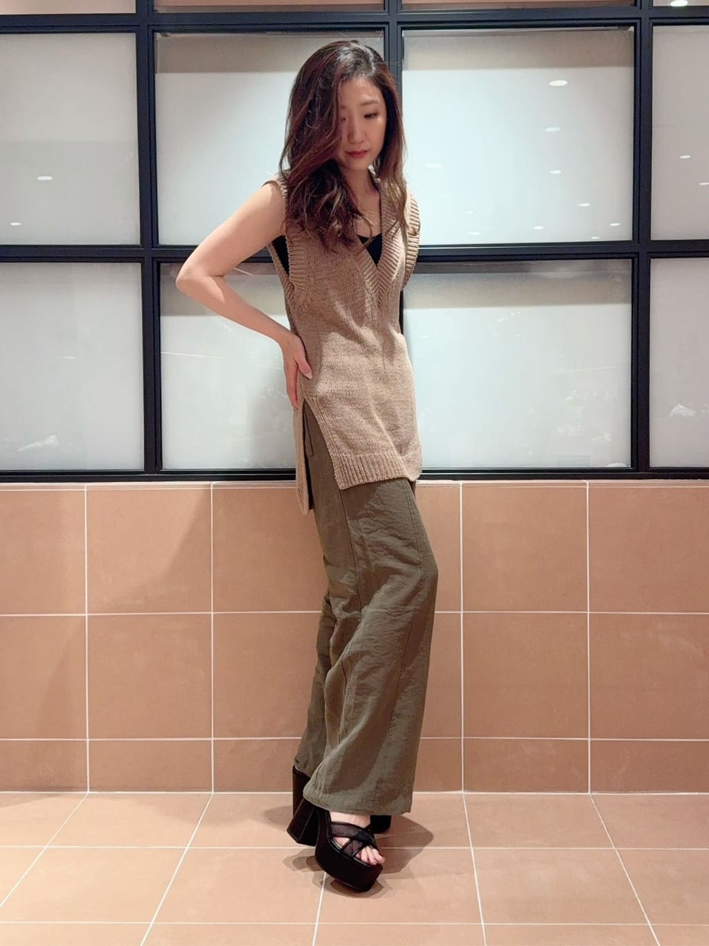 kaoriさんの「ESPERANZA｜ラク盛り厚底サンダルⅢ」を使ったコーディネート