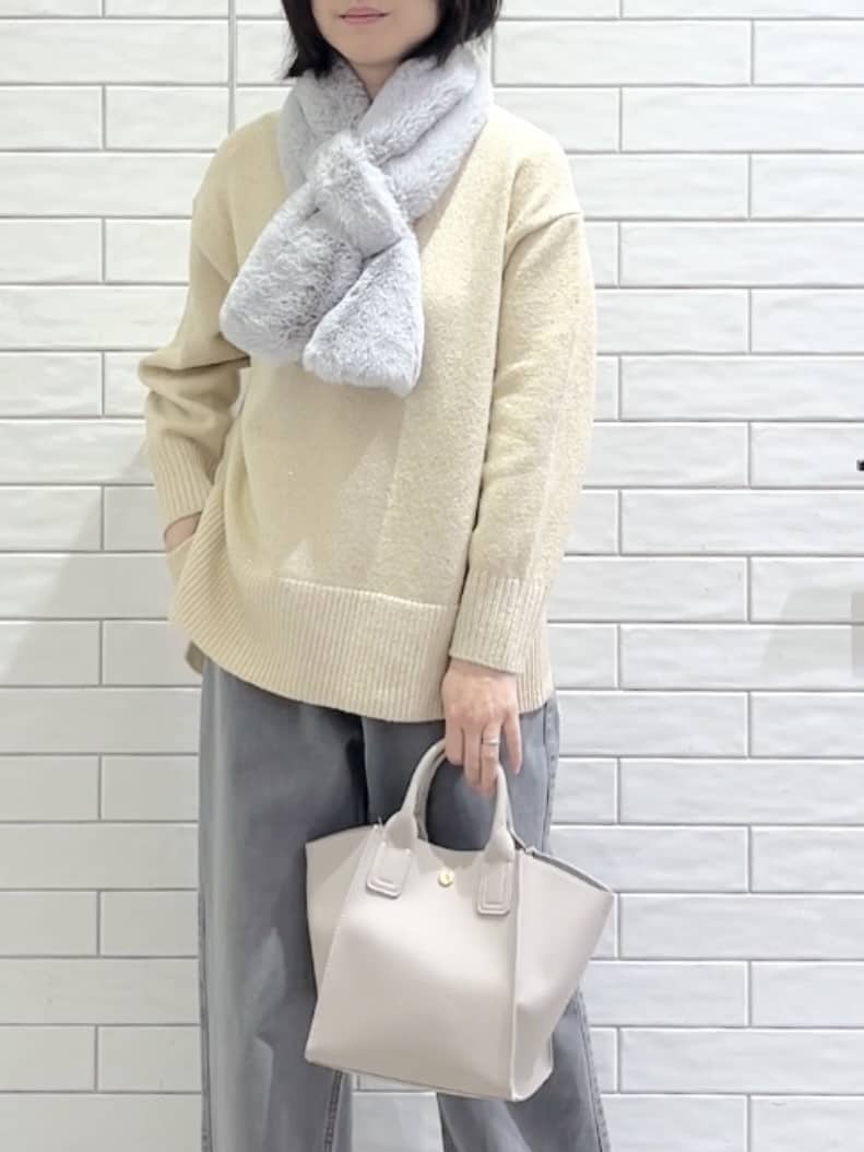 しおりさんの「OPAQUE.CLIP｜ヴィンテージカラーワイドストレートパンツ【洗濯機OK】」を使ったコーディネート
