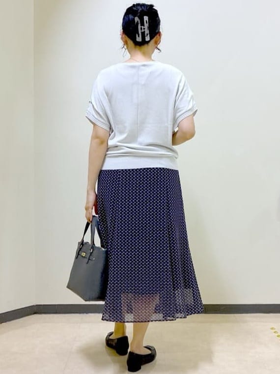  beni_gingerさんの「Reflect｜【寒暖差対策に◎／手洗い可／旅行や通勤に】フード付きシアーカーディガン」を使ったコーディネート