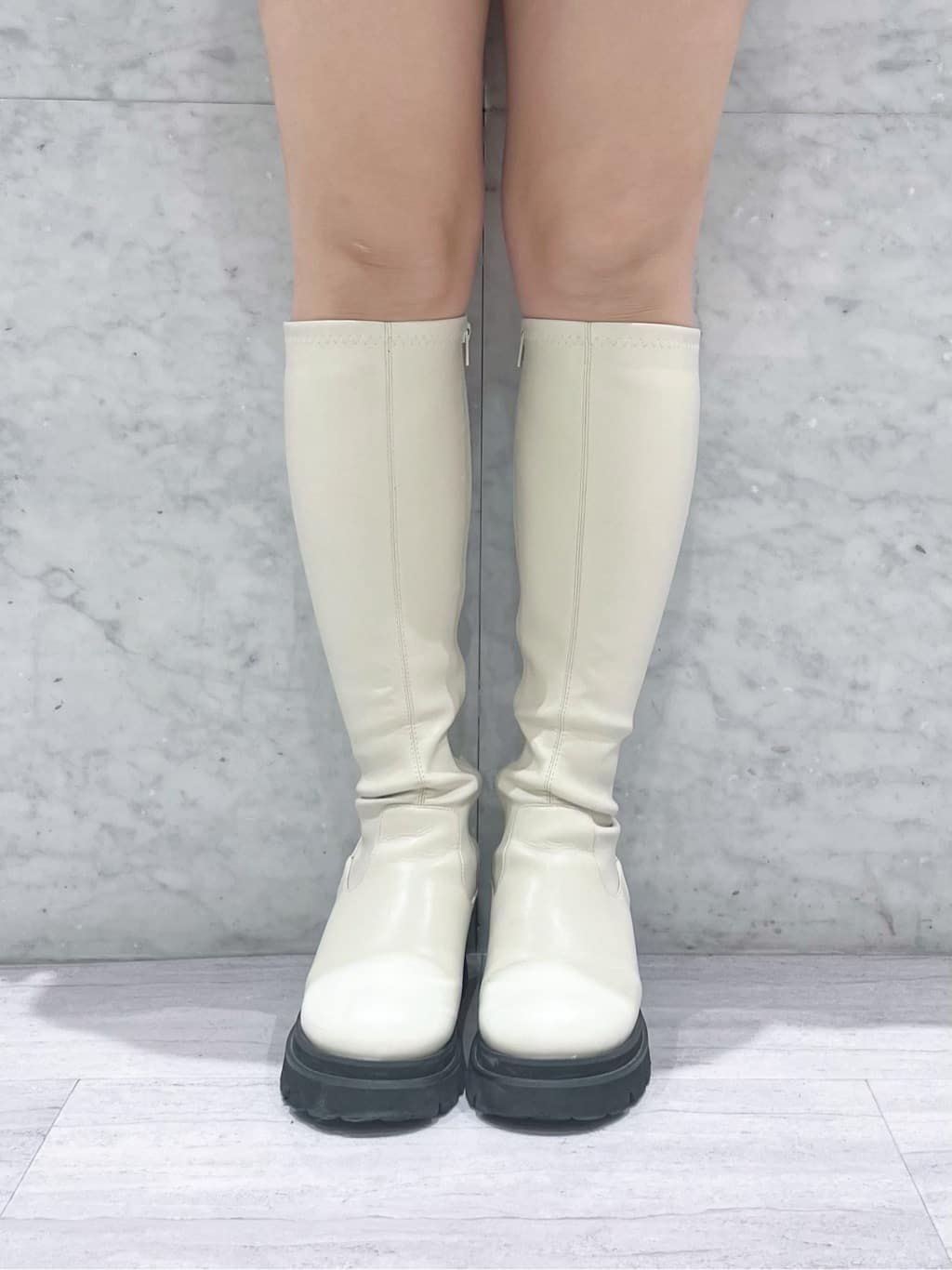 manamiさんの「ESPERANZA｜【晴雨兼用】トラックソールロングブーツ」を使ったコーディネート
