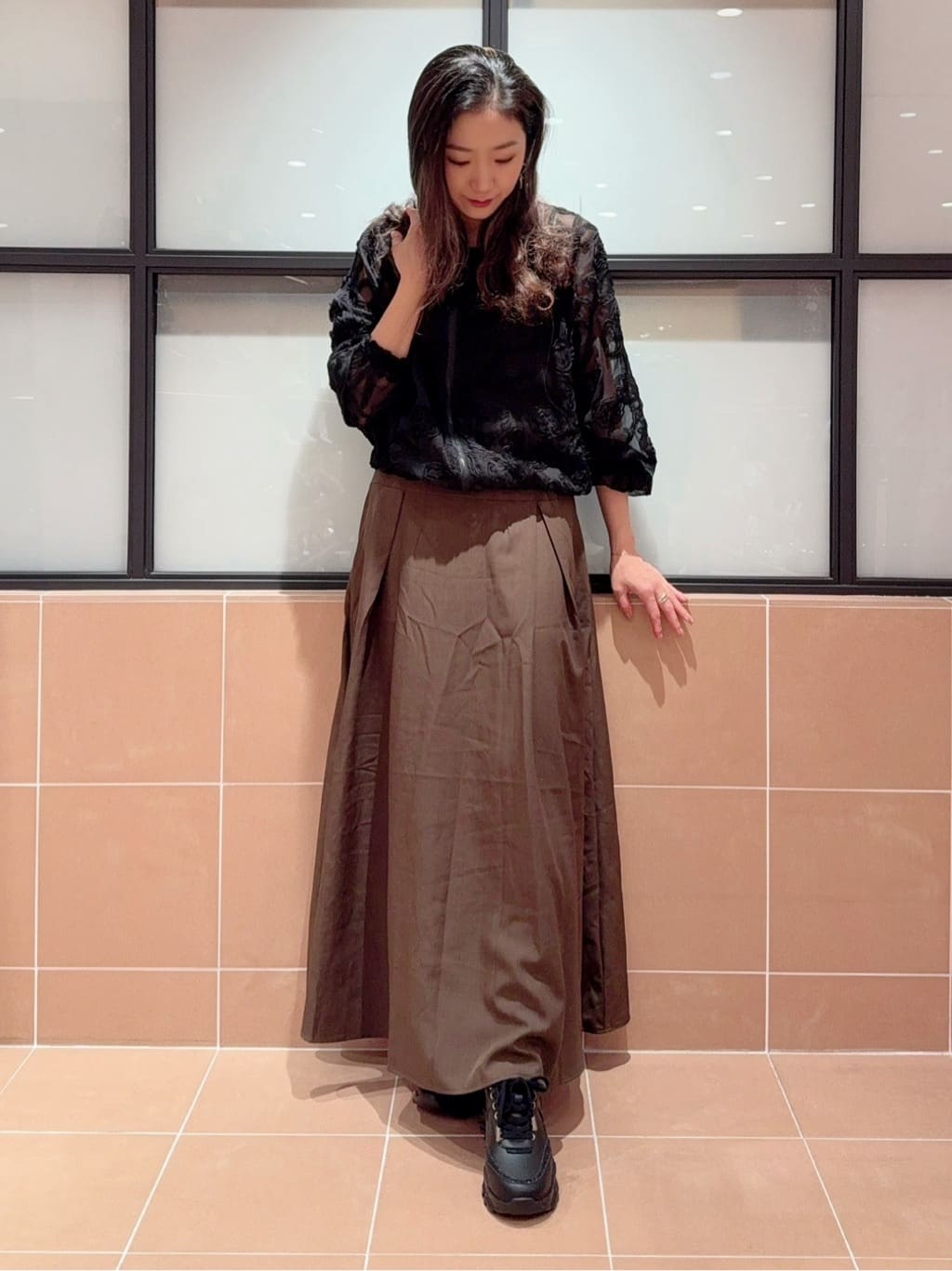 kaoriさんの「ESPERANZA｜グリッターラインスニーカー」を使ったコーディネート