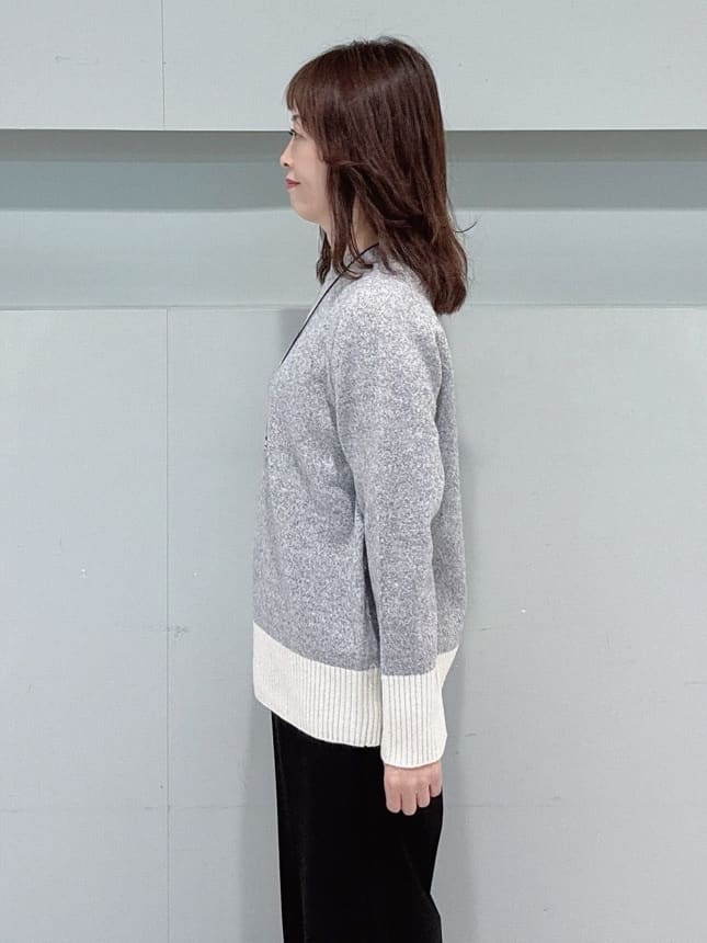 makiさんの「UNTITLED｜【重ね着もおすすめ/洗える】ウールカシミヤ クルーネックニット」を使ったコーディネート