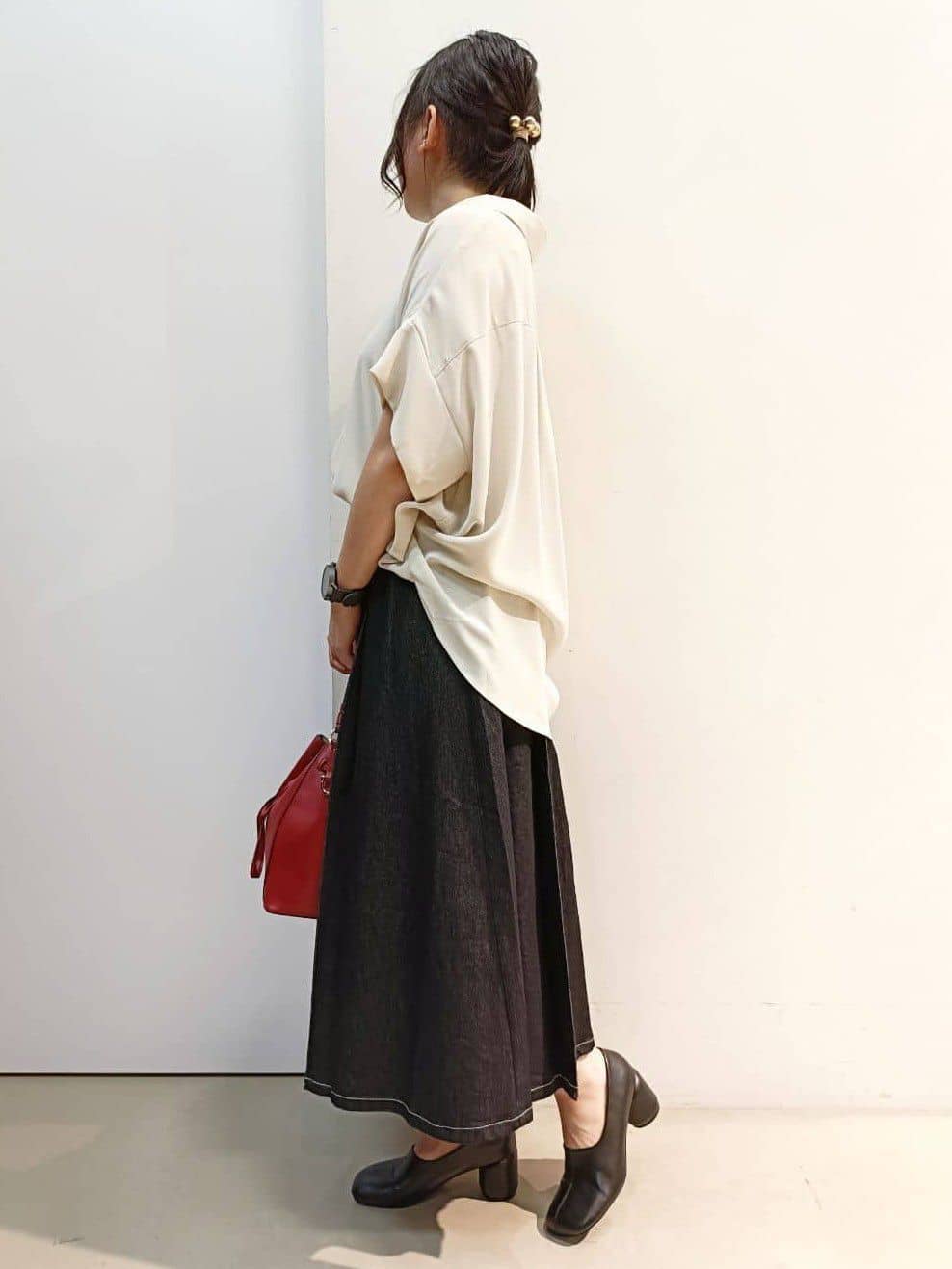 あんさんの「THE SHOP TK｜【インしなくても決まる】スキッパーシャツ/接触冷感/防シワ/速乾」を使ったコーディネート