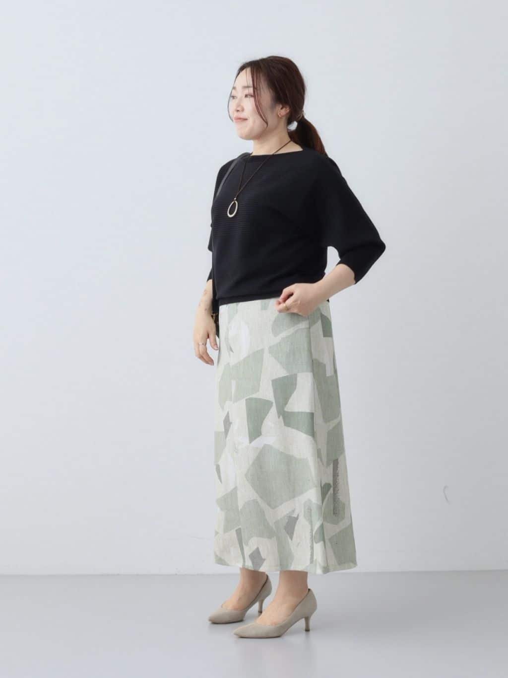 kaoさんの「INDIVI｜◆【洗える／無縫製】美シルエット ドルマンスリーブニット」を使ったコーディネート