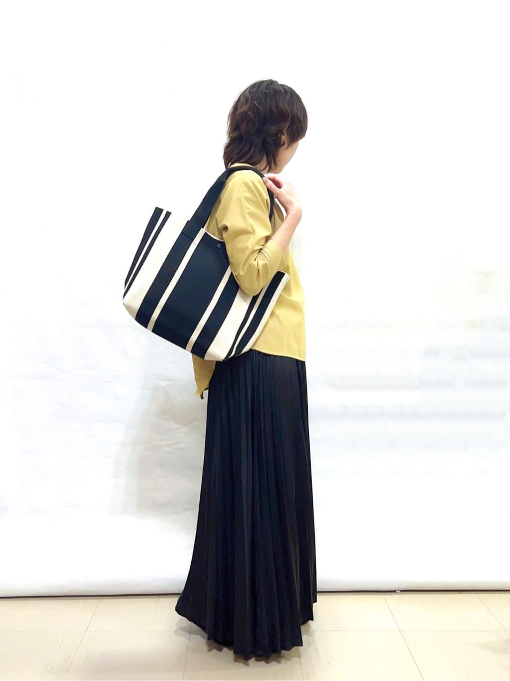 まっつんさんの「SHOO･LA･RUE｜【高レビュー/洗濯後しわになりにくい】1枚でサマ見え 8分袖ドルマンブラウス」を使ったコーディネート